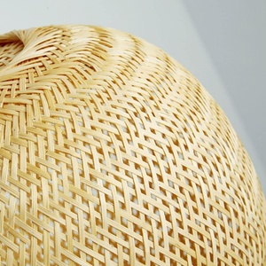 Abat-jour rond en bambou tissé, lampe suspendue, abat-jour décoratif fait à la main - Product Image 5