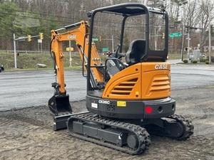 Miniexcavadora CX60C Amarilla, Excavadora Compacta para Construcción y Paisajismo - Product Image 2