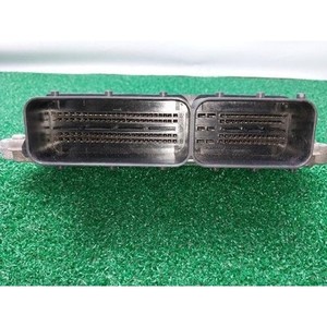 300 ECU y Módulos de Computación Usados 04896420AE - Product Image 3