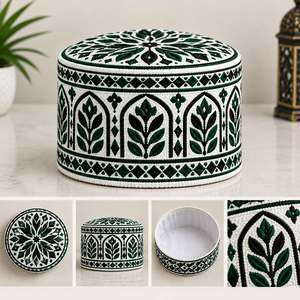Chapeau Kufi islamique brodé blanc et orange, bonnet de prière en coton, motif géométrique ethnique - Product Image 2