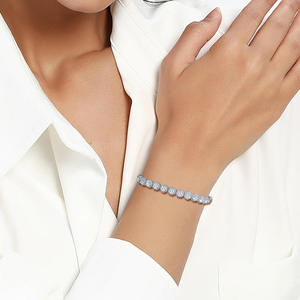 Bracelet en or 18 carats plaqué or avec diamant synthétique taille Asscher, tendance, unisexe, pour femme et homme, cadeau de mariage, bijou de mode - Product Image 4