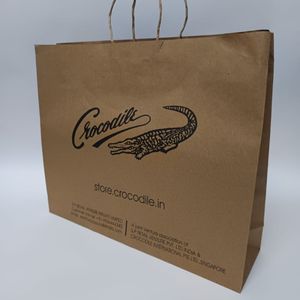 Sac en papier élégant à l'aspect textile, en carton haute densité, pour l'emballage cadeau de bouteilles de vin, d'aliments gastronomiques et de spécialités. - Product Image 6