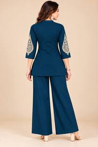 Conjunto Étnico de Dos Piezas de Algodón Dhabu para Mujer, Top Bordado con Pantalones Palazzo a Juego, Reversible y Sin Arrugas - Product Image 4