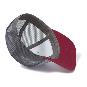 Gorra Trucker de Malla Gris con Visera Borgoña, 6 Paneles, Ajustable, Unisex, Estilo Casual - Product Image 3