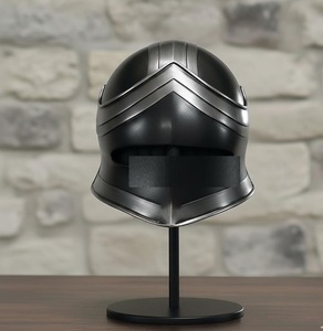 Casque de guerrier en acier noir, fait main, armure fantastique moderne, gaufré, style chevalier gothique, pour cosplay, objet de collection antique - Product Image 5