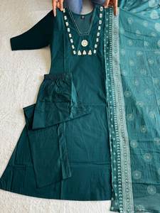 Traje Pakistaní de Diseño en Algodón Puro para Mujer, para Bodas y Ocasiones Casuales - Conjunto de Kurta, Pantalón y Dupatta, Salwar Kameez Kurti Étnico - Product Image 3