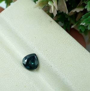 Pierre précieuse saphir bleu vert naturel, couleur bleu vert, forme de cœur, 0.84 carats, 5.5x5.5x3.5 MM, pour la fabrication de bijoux - Product Image 6