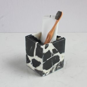 Porte-pinceaux de maquillage carré en marbre noir et blanc, organiseur de vanité moderne pour la décoration de la maison, à poser sur table, à prix avantageux - Product Image 4