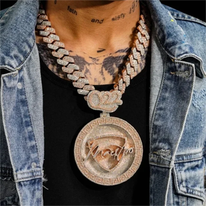 AMBER JEWELS T-262 Collar con Colgante de Diamante Unisex en Oro Sólido de 18K Chapado en Oro Rosa, Estilo Hiphop, Diamante Natural de Corte Brillante - Product Image 1