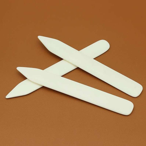 Herramienta de plegado de hueso de búfalo natural pulido hecha a mano, ecológica, de alta calidad, tallada, para plegado de papel, origami y artesanía en cuero - Product Image 1