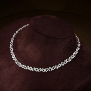 Collar de Mariposa con Diamantes Cultivados en Laboratorio, Corte Marquise y Pera, Claridad DEF VS VVS, Certificado IGI, Oro Sólido de 10K, 14K y 18K - Product Image 4