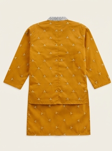 Conjunto de Blusa y Falda de Algodón Tejido de Manga Larga Blanca con Cierre de Botones para Uniforme de Camarera de Restaurante y Bar para Mujer - Product Image 3