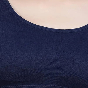 Sujetador deportivo sin costuras azul marino para mujer, cuello redondo, espalda cruzada, soporte medio, ropa deportiva para yoga, poliéster, elastano, transpirable - Product Image 6