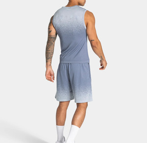 Conjunto Deportivo Personalizado para Hombre al por Mayor, Camiseta sin Mangas y Pantalones Cortos con Degradado, Transpirable, de Alta Calidad y Ecológico, Conjunto de Fitness Elite para Gimnasio - Product Image 1
