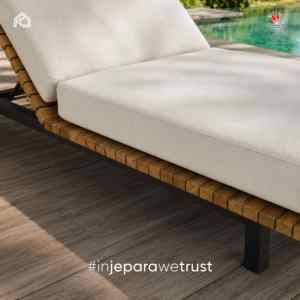 Tumbona de Lujo para Exteriores de Teca y Metal con Cojín Impermeable y Respaldo Ajustable para Villa, Hotel, Resort, Piscina - Product Image 2