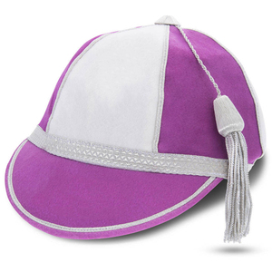 Casquette d'honneur élégante en velours violet et blanc avec bordure tressée argentée et pompon – Casquette classique pour l'école, les équipes sportives, les présentations et les célébrations - Product Image 1