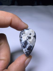 Gemas de Medicina Natural Cabujón Suelto de Diseño para Fabricación de Joyas, Peso en Quilates, Efecto de Cambio de Color - Product Image 1