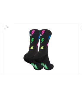 Chaussettes de sport mi-mollet absorbantes pour hommes et femmes avec logo personnalisable pour l'automne-hiver (logo positionné sur le dessous) - Product Image 4