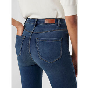 Pantalon pour femme en jean sexy, coupe skinny, couleur bleue, en tissu denim, fabrication pakistanaise, service OEM, prix de gros - Product Image 6