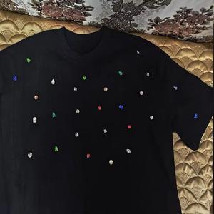 T-shirt Homme Oversize Streetwear Luxe Métallique Respirant Séchage Rapide en Polyester/Coton avec Strass Argentés Personnalisés - Product Image 4