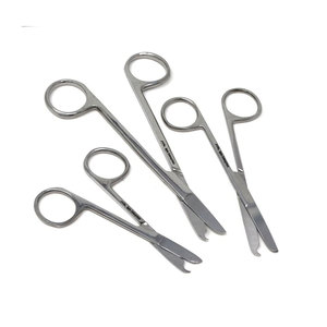 กรรไกรตัดไหมเย็บแผลแบบใช้มือ ขนาด 3.5" 4.5" 5.5" คุณภาพพรีเมียม สแตนเลสสตีล ดีไซน์ตะขออย่างประณีต ปลอดภัยสำหรับการถอดไหมเย็บแผล ได้รับมาตรฐาน CE ทางการแพทย์ - Product Image 1