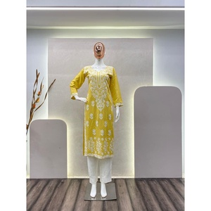 งานปักด้ายเรยอนแนวแฟชั่นพร้อมพาลาซโซสีเหลือง - Product Image 3