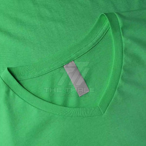 Camiseta de cuello en V para hombre de alta calidad, diseño OEM, camiseta de algodón con cuello en V para hombre, hecha en Pakistán. - Product Image 2