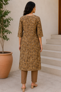 Kurti en coton pour femme, imprimé Bagru fait main, col rond, manches trois quarts, coupe droite, motif floral ethnique, décontracté et confortable - Product Image 2