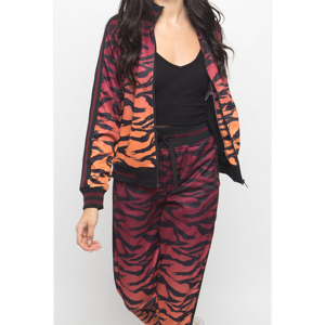 Ensemble de survêtement décontracté d'hiver pour femmes, grande taille, coupe ajustée, pour la course, la gym et l'entraînement, imprimé personnalisé sur le devant, vente en gros - Product Image 3