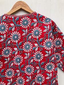 Chaqueta Bomber Acolchada de Algodón Ecológico Reversible con Estampado Floral, Hecha a Mano, Estilo Boho, Manga Corta, Regalo para Ella - Product Image 5