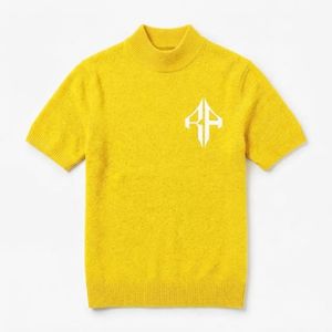 Suéter de Punto de Alta Calidad con Cuello Redondo y Logotipo Blanco, Manga Corta, Corte Regular para Hombre, por RIVIAN ATLANTIC - Product Image 2