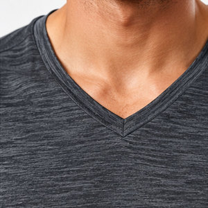 Camisetas de Cuello en V de Primera Calidad con Nuevo Diseño, Tela Transpirable y Colores Personalizados para Marcas de Ropa al por Mayor - Product Image 3
