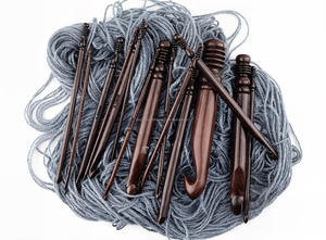 Ensemble de crochets en bambou naturel, lisses et confortables, outils artisanaux de qualité supérieure pour les amateurs de tricot - Product Image 3