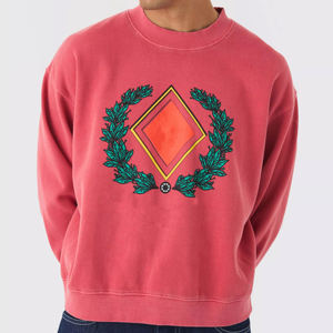 เสื้อสเวตเชิ้ตคอกลมผู้ชาย สีแดง ผ้าฝ้ายถัก สวมใส่สบาย พิมพ์ลายพวงดอกไม้เพชรด้านหน้า ทรงปกติ ใส่ได้ในฤดูใบไม้ร่วง - Product Image 1
