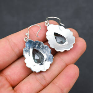 Boucles d'oreilles créoles en topaze bleue, argent 925, luxe - Product Image 3
