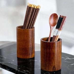 Porte-couverts rond en bois simple pour table à manger, rangement pour cuillères et fourchettes, comptoir de cuisine et service des invités, fabriqué à la main en Inde - Product Image 1