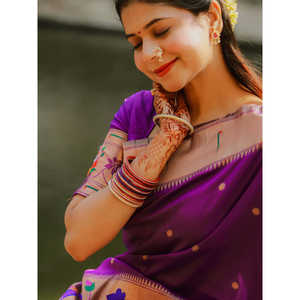 Saloni's <b>Purple</b> Paithani Silk <b>Saree</b> with Half Half Concept Big Border Zari Woven Indian & Pakistani Clothing 700g - Product Image 3