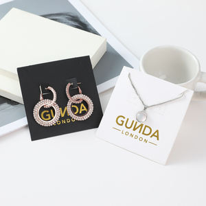 Exhibidores de Joyería Cuadrados Ligeros de 6x6cm para Colgantes, Tarjetas de Papel con Orificio para Exhibición, Impresión de Logotipo Personalizada, para Collares y Anillos - Product Image 4