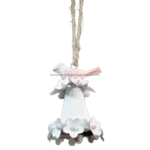 Article décoratif suspendu en fer avec revêtement en poudre blanche fini pour la décoration de la maison et autres décorations de Noël - Product Image 1