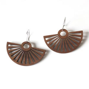 Pendientes de Estilo Vintage para Mujer, Hechos a Mano con Madera, Joyería Antigua, Regalo Perfecto, Accesorio Ecológico Hecho a Mano - Product Image 1