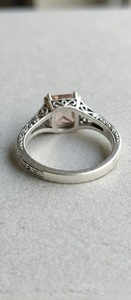 แหวนแต่งงานวินเทจสำหรับผู้ชาย พีช มอร์แกไนต์ พลอยทรงกลม ประดับแบบล็อค  รับรองโดยบุคคลที่สาม ทำด้วยมือ เงินแท้ 925 - Product Image 3