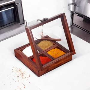 Organisateur d'épices Masala Dabba en bois carré décoratif fait à la main avec une cuillère artisanale pour une utilisation à la maison et en cuisine - Product Image 5