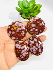 Zubeda Gems - Gema suelta de jaspe dalmático blanco natural, corte ovalado, cabujón, con cambio de color, con certificación de tercera parte - Product Image 3