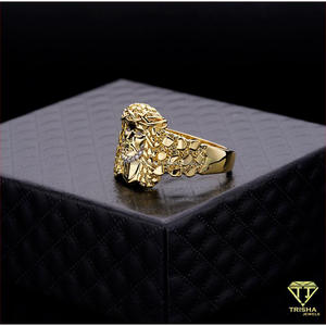 Anillo de plata de ley 925 con diamante moissanita, diseño llamativo, tono dorado, joyería de alta gama para hombre, venta al por mayor. - Product Image 2
