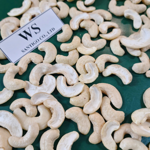 Made In Vietnam Broken Cashew <b>Nuts</b> <b>Kernels</b> Split Cashews SANTIGO Kaju Badam Service 24/24 - Product Image 1