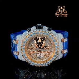 Reloj para hombre con correa de caucho azul camuflado, detalles de cristal y caja de metal esculpido - Product Image 4