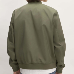 Chaqueta Bomber de Satén Barata al por Mayor para Hombre, Chaqueta Acolchada de Béisbol Color Granate con Logotipo Personalizado y Cuello Alto, Chaquetas de Satén - Product Image 3