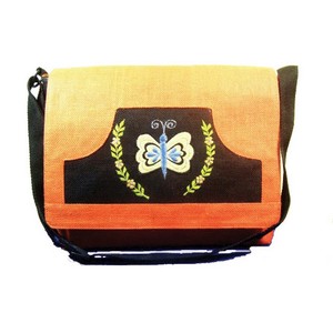 กระเป๋าผ้าคุณภาพสูง LOWELL CRAFT ทำจากผ้าปอกระเจา 100% ลายการ์ตูน เป็นมิตรกับสิ่งแวดล้อม ซักได้ ใช้เป็นของขวัญหรือกระเป๋าถือได้  รับสกรีนโลโก้และสีตามสั่ง - Product Image 4