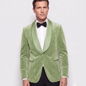 Tissu en velours 100% polyester vert pistache élégant, résistant aux plis, toucher doux, poids moyen, idéal pour les robes de luxe, spécial - Product Image 4