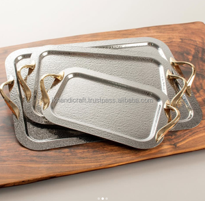 Bandeja de servicio chapada en plata de estilo árabe personalizada moderna hecha a mano bandeja de Metal decorativa reutilizable de alta calidad para servicio de alimentos - Product Image 3